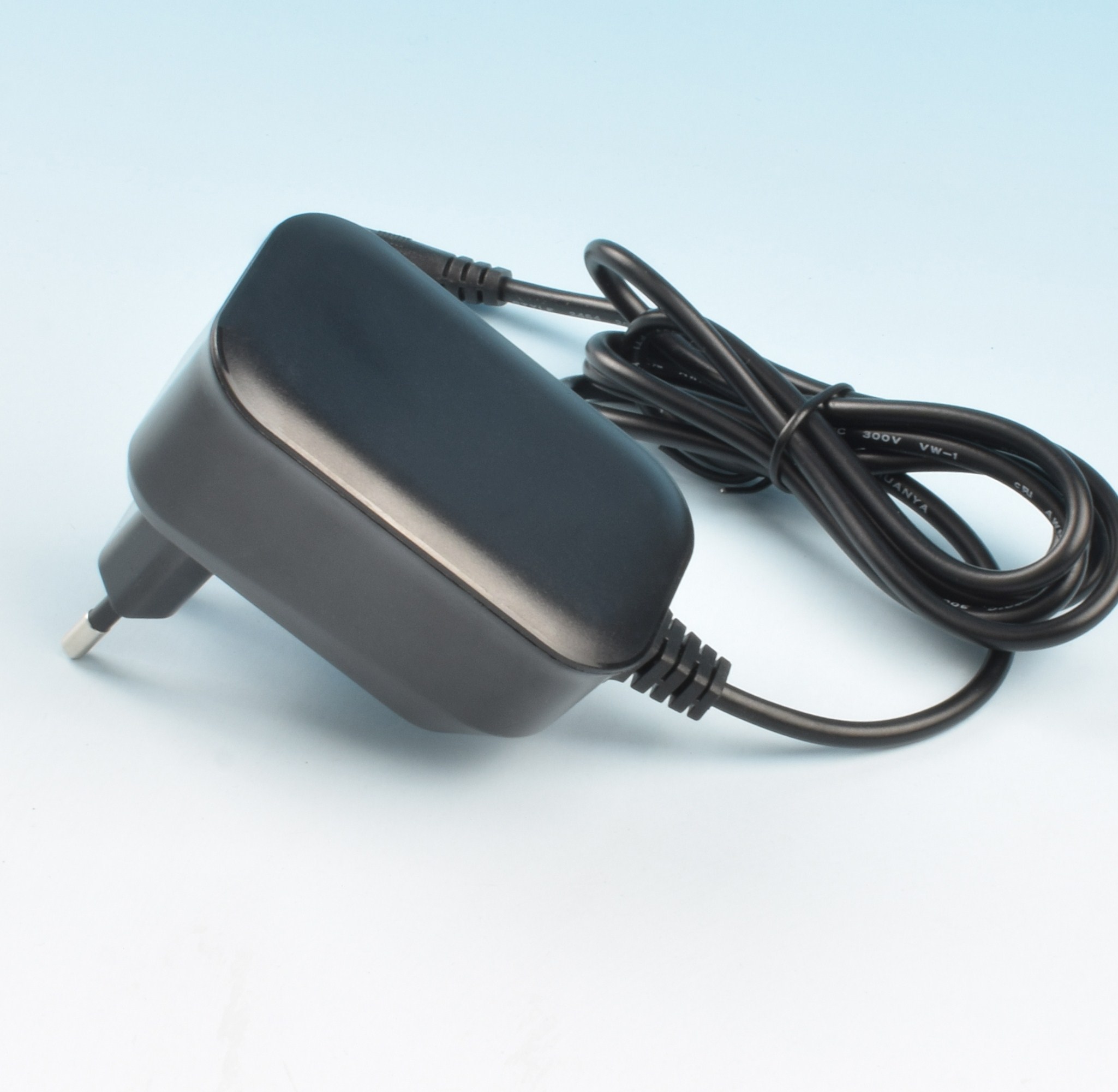 16.8W European battery charger